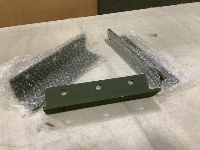 (61) Ruta Supplies 3642648 Vehicular Components Brackets