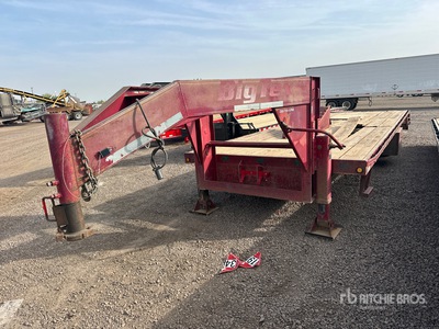 2005 Big Tex 18GN-24+5 34 ft Tri/A Gooseneck Equipment Trailer