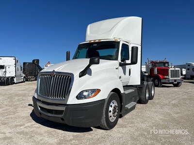 2021 International LT625 6x4 6x4 تراكتور شاحنة نهارية (ثنائية المحور)