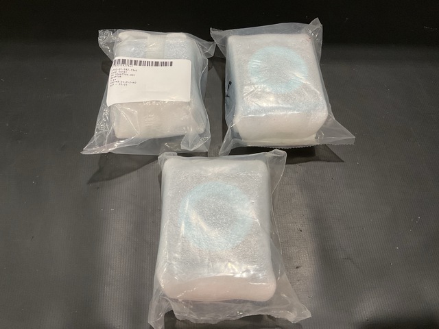 (3) General Dynamics 10667586-001 Adaptors