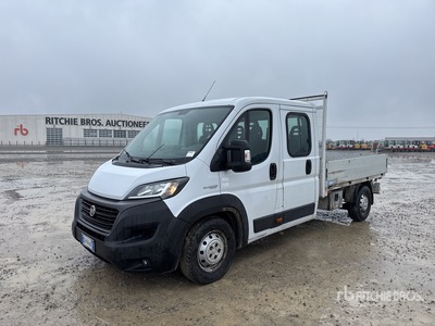 Fiat Ducato Maxi Crew Cab Camión Caja Abierta