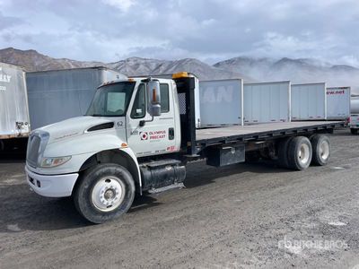 2007 International 4400 6x4 Flatbed Truck (Inoperable)