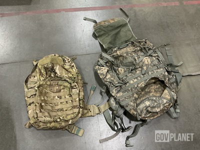 (22) Field Packs & (18) Large Field Pack Sets