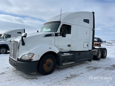 2019 Kenworth T680 6x4 Cabeza Tractora Cabina Dormitorio (Inoperable)