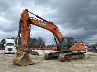 2019 Doosan DX350LC-5 Tracked Excavator