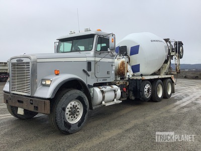 2007 (unverified) Freightliner FLD 120 10x4 Mixer Truck