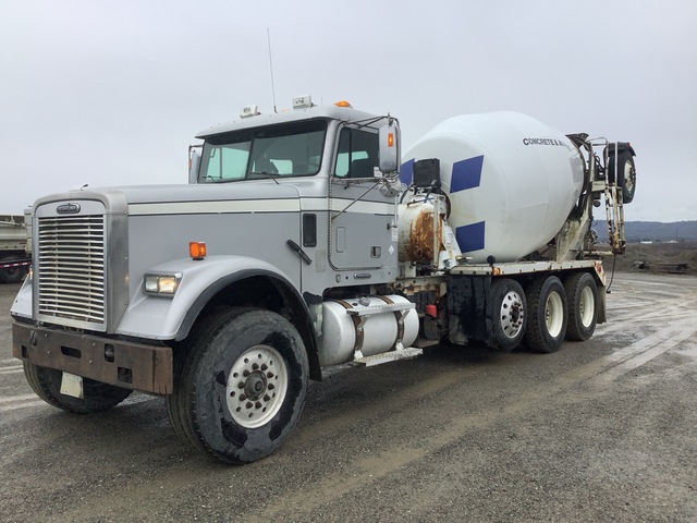 2007 Freightliner FLD 120 10x4 Mixer Truck