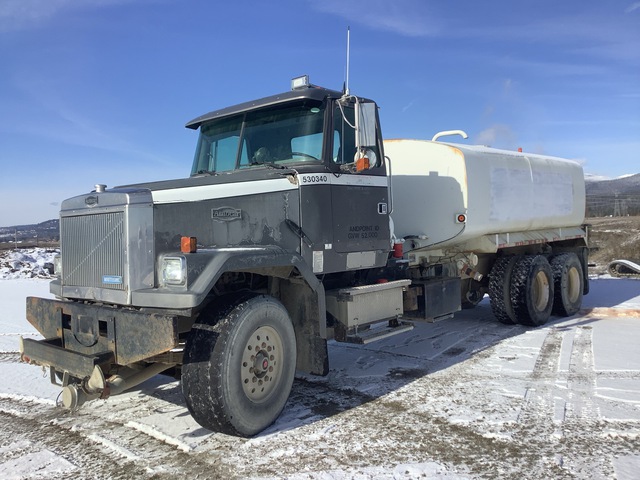 1994 Autocar ACL64B 4000 gal 6x4 Water Truck