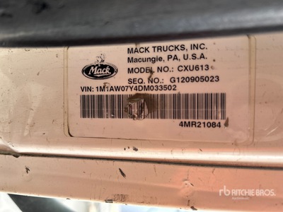 2013 Mack CXU613 6x4 Ciągnik siodłowy T/A z kabiną dzienną