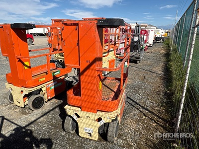 2017 JLG 1230ES Pionowy podnośnik masztowy