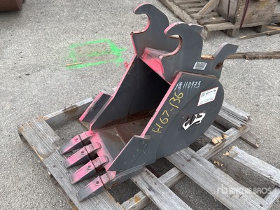 Werk-Brau 13 in 2.13 cyd Q/C Digging Excavator Bucket - Fits WB JD 35D