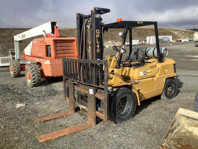 1997 Cat GPL40 Pneumatic Tire Forklift