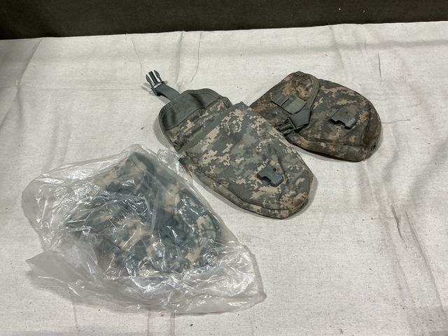 (836) Entrenching Tool Carriers