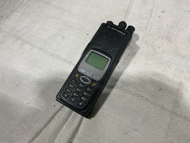 (22) Motorola H18QDH9PW7AN Radios