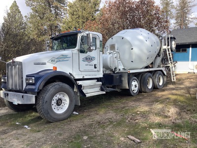 2006 Kenworth W900 10x4 Camion hormigonera