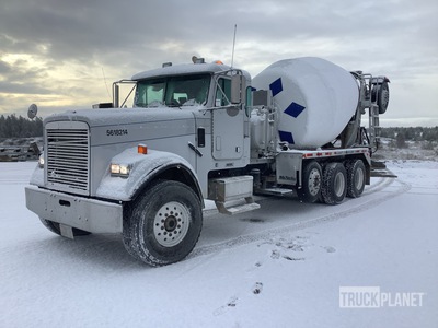 2001 Freightliner FLD 120 10x4 Camion hormigonera