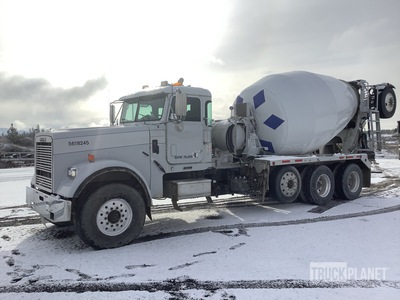 2002 Freightliner FLD 120 10x4 Camion hormigonera