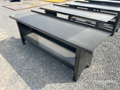 2025 Kit Containers WB-90-243   26 in x 90 in Établi de travail (Unused)