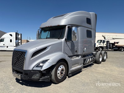 2020 Volvo VNL 6x4 Cabeza Tractora Cabina Dormitorio