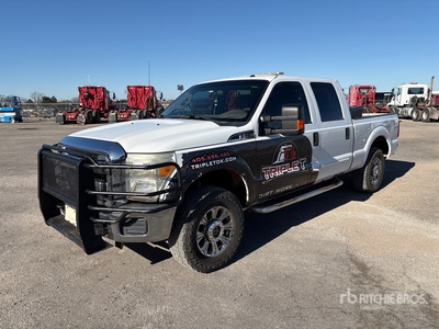 2015 Ford F-250 XLT 4x4 Crew Cab بيك اب