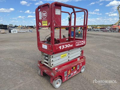 2017 MEC 1330SE Electric Scissor Lift