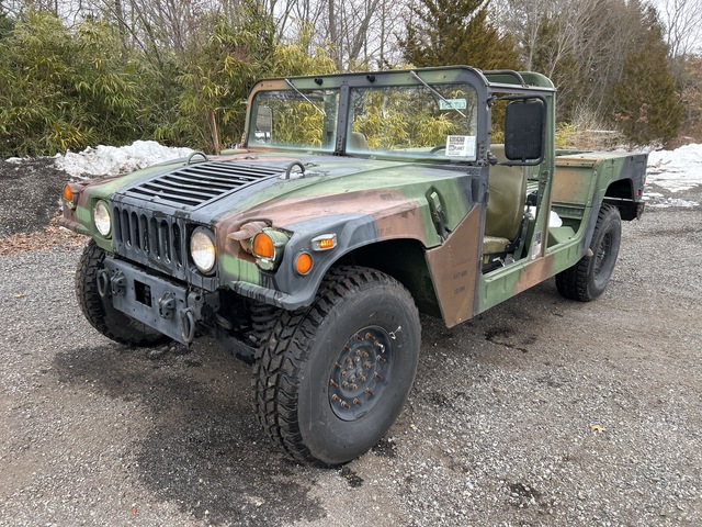 1997 AM General M1097A2 HMMWV 2 Door w/Truck Body