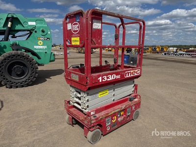 2017 MEC 1330SE Electric Scissor Lift