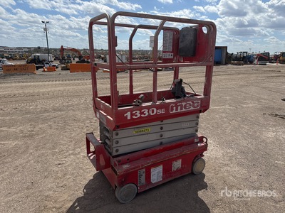 2017 MEC 1330SE Electric Scissor Lift