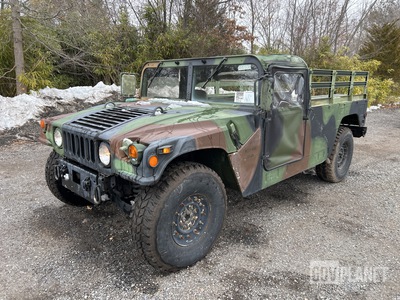 1997 AM General M1097A2 HMMWV 2 Door Soft Top w/Truck Body