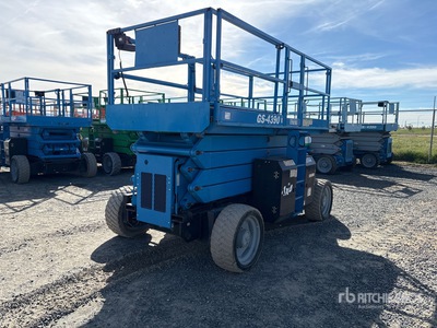 2014 Genie GS-4390 RT 4x4 Dual Fuel Scissor Lift