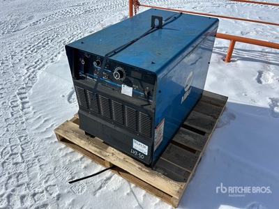 1997 Miller Dimension 452 Mobile Multi-Process Electric Welder