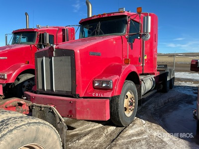 2009 Kenworth T800B 6x4 Sleeper Truck Tractor