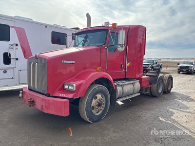 2009 Kenworth T800B 6x4 T/A Sleeper Truck Tractor