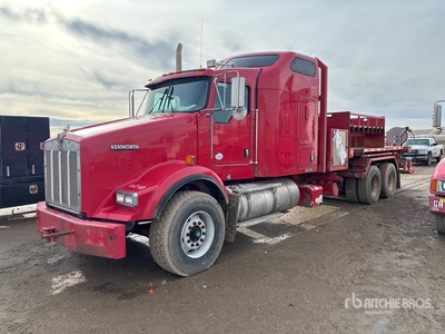 2013 Kenworth Flatbed Truck