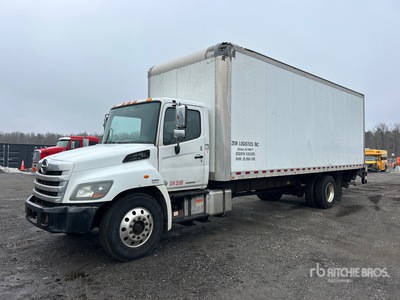 2016 Hino 338 4x2 Van Truck