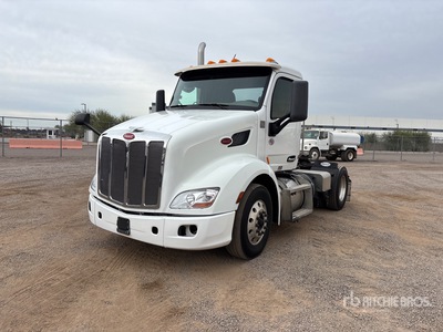 2018 Peterbilt 579 4x2 Day Cab Prime Mover