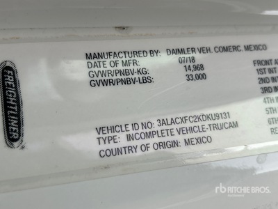 2019 Freightliner M2 106 4x2 Furgonetka