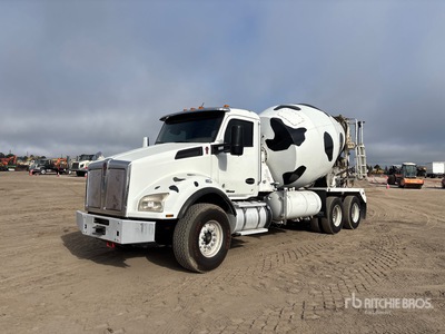 2016 Kenworth T880 6x4 Mixer Truck