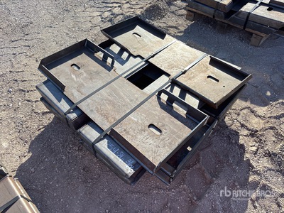 Quantity of (10) 2025 Kit Containers QT-F-BLANK لوحة تركيب للسكيد ستير (Unused)