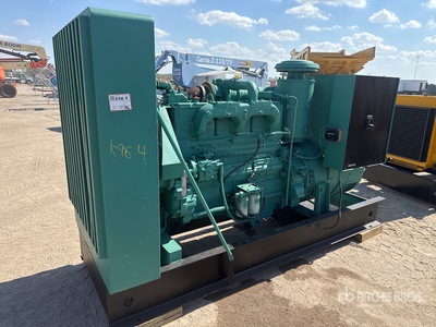 Onan 150.0 DYG-15R/18781G 150 kW Skid-Mounted Generador