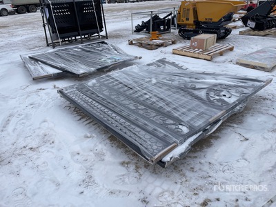 Quantity of (2) 2026 Suihe NG-14Eu-2 14 ft x 7 ft 10 in Wrought Iron Bi-Parting 14 ft Driveway Gate (Unused)