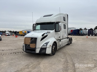 2022 Volvo VNL860 6x4 Tracteur routier couchette
