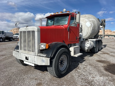2007 Peterbilt 357 8x4 Mixer vrachtwagen