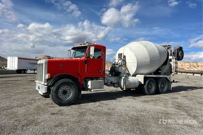 2007 Peterbilt 357 8x4 Mixer Truck