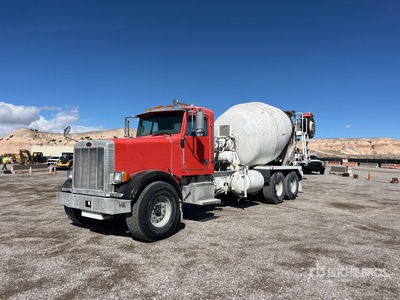 2007 Peterbilt 357 8x4 Mixer vrachtwagen