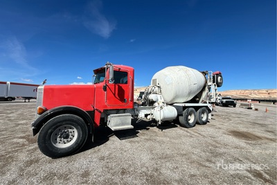 2007 Peterbilt 357 8x4 Mixer Truck