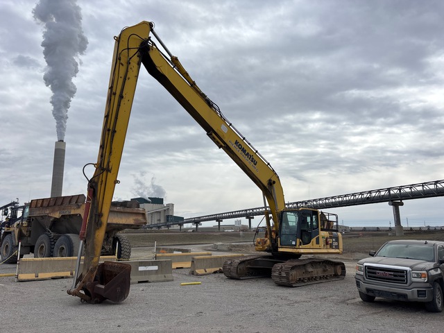 2007 Komatsu PC220LC-8 Long Reach Tracked Excavator