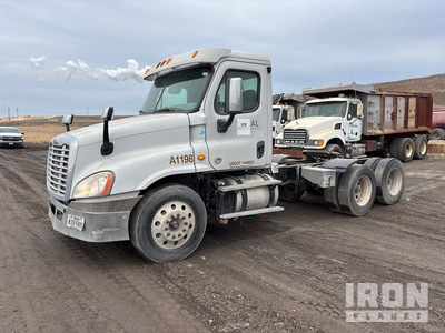 2014 Freightliner Cascadia 125 6x4 Ciągnik siodłowy T/A z kabiną dzienną