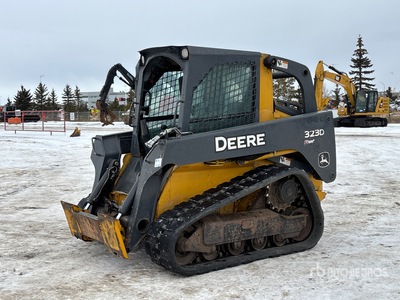 2010 John Deere 323D Two-Speed Compact Track Loader