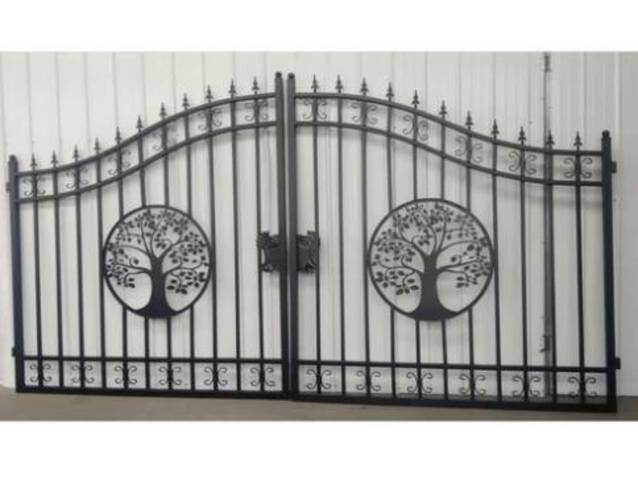 Greatbear Wrought Iron Driveway Gate (Unused)